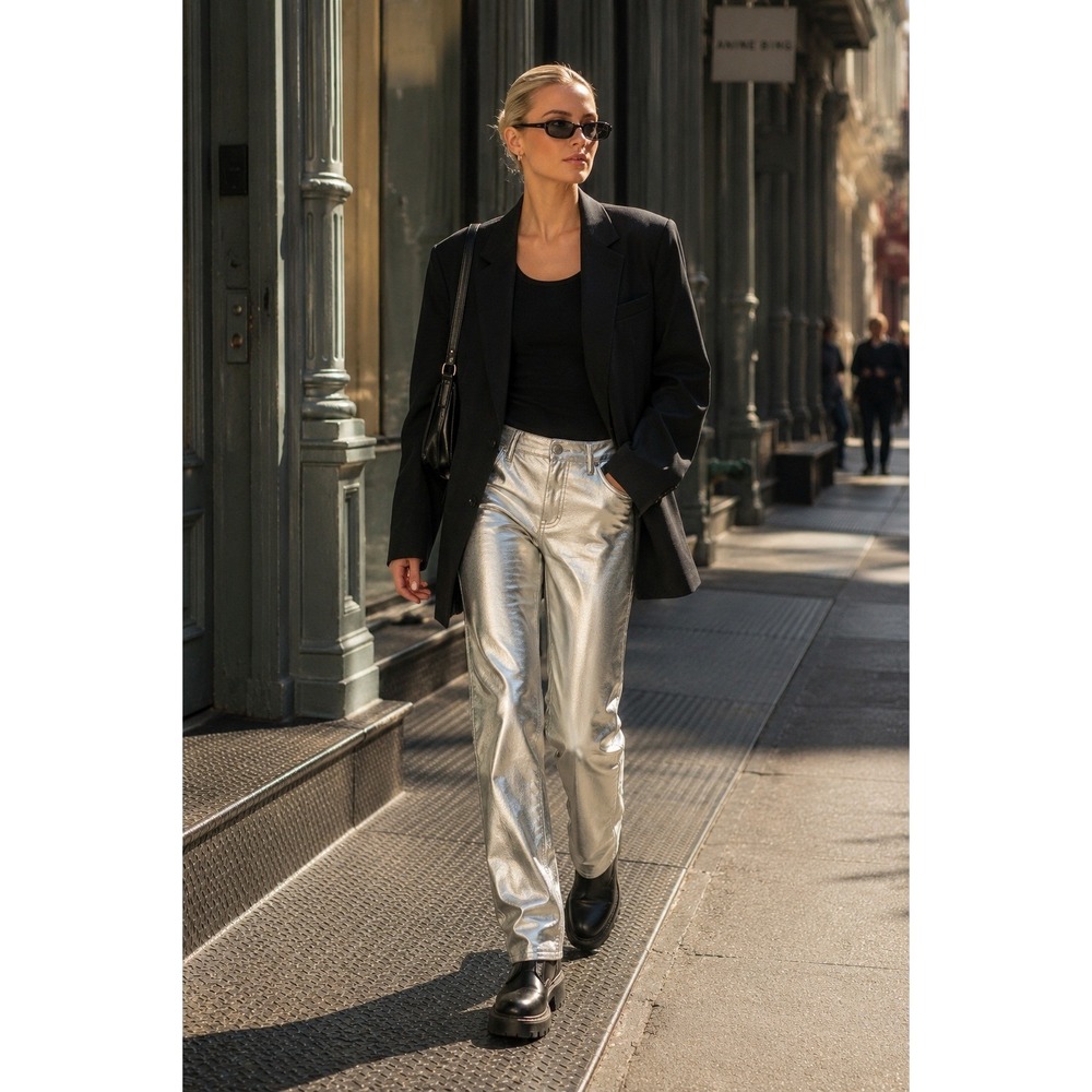 Abercrombie & Fitch 12‎ Curve Love 90s Relaxed High Rise Straight Silver Pants
